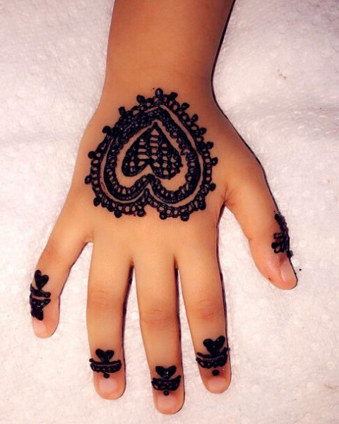 Mieli „Mehndi“ dizainai vaikams