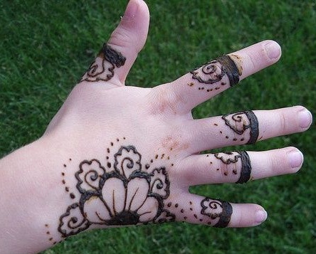 mielas mehndi dizainas vaikams