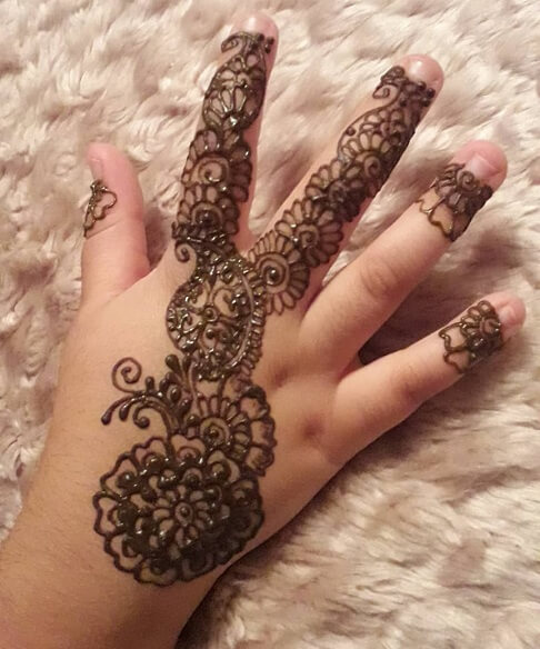 Lengvas „Mehndi“ dizainas vaikams