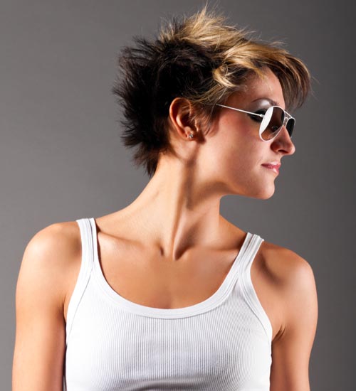 Sarışın Öne Çıkan Punk Pixie Cut