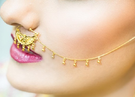 Auksinių nosies žiedų dizainas