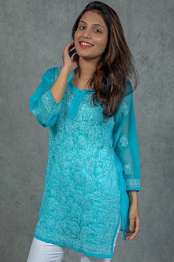 „Chikankari“ trumpas Georgette Kurti