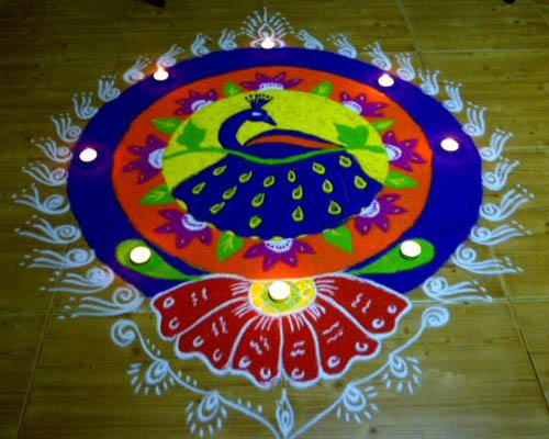 Diwali için Peacock Rangoli Tasarımları