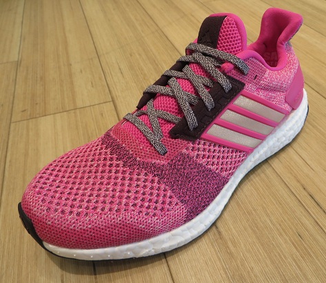 Gana rožiniai „Ultra Boost“ moteriški bėgimo bateliai