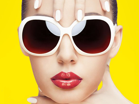 Balti moteriški akiniai nuo saulės: