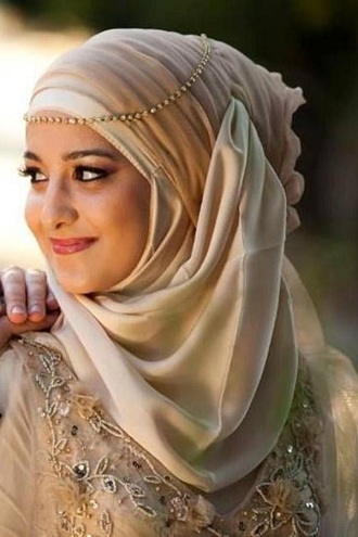Karūnuojantis hidžabas