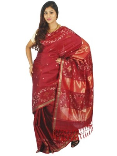 „Red Uppada“ dizaineris Saree