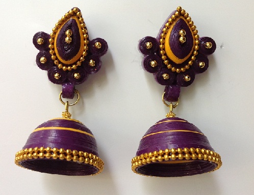 popierius-quilling-juvelyriniai dirbiniai-gražus-vakarėlis-dėvi-juoda-jhumka