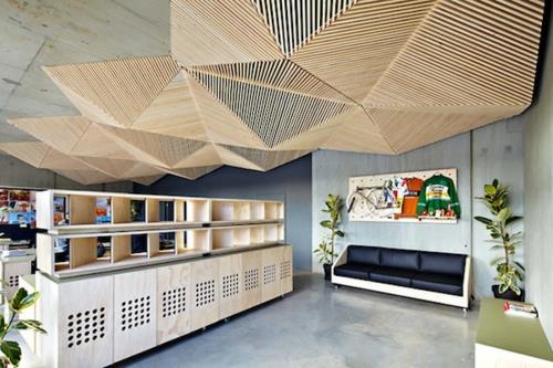 Τρισδιάστατη τριγωνική ιδέα σχεδιασμού επένδυσης οροφής μοντέρνος δερμάτινος καναπές