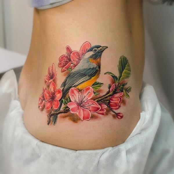 Τρισδιάστατο τατουάζ πολύχρωμο μοτίβο λουλουδιών πουλιών