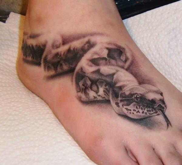 Τρισδιάστατο τατουάζ πόδι κορυφή φίδι