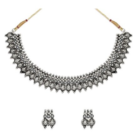 „Choker“ karolių perlas