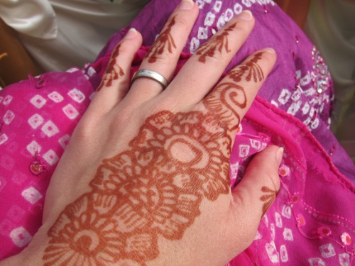 Gėlių Mehendi tatuiruotės dizainas