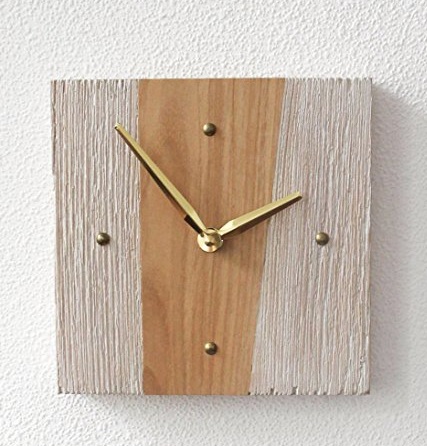Medinis sieninis laikrodis kvadrato formos