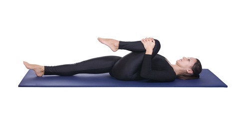 Pavanamuktasana Yararlı Yoga Pose (Rüzgarı Kaldıran Asana)
