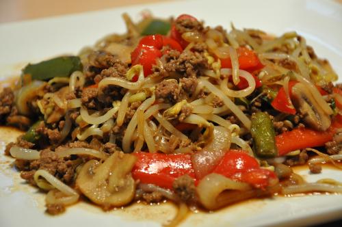 Kilo kaybı için düşük kalorili Chop Suey by Pat diyeti