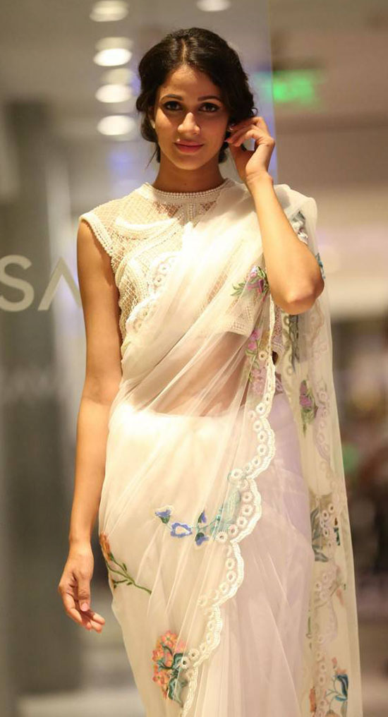 Lavanya Tripathi karšta Saree