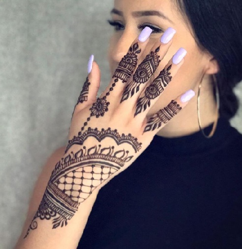 Klasikinis Mehendi dizainas