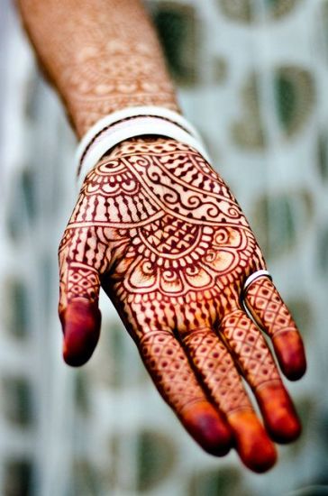 Rausvas Indijos Mehndi dizainas
