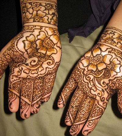 Užtemdytas Indijos Mehndi dizainas