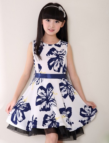 Gėlių rašto dizaino mergaičių suknelė