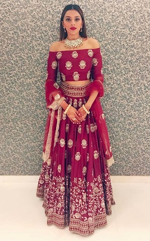 Düşük Omuz Lehenga Takım