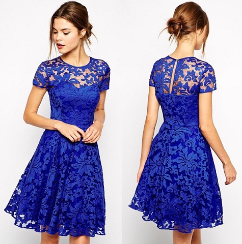 „Lace-Up Frock“