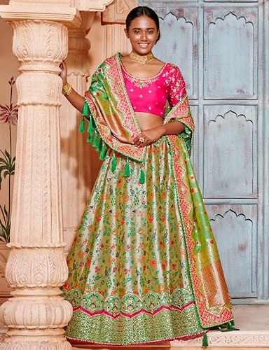 İpek Lehenga