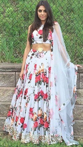 Mavi Lehenga