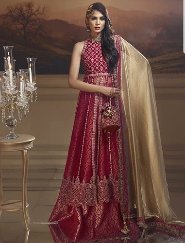 Bordo Lehenga