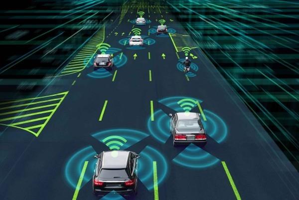 Τα συμβατά με 5G αυτοκίνητα θα γίνουν σύντομα πραγματικότητα και η ασφάλειά μας θα βελτιώσει τη σύνδεση διαφορετικών οχημάτων μεταξύ τους
