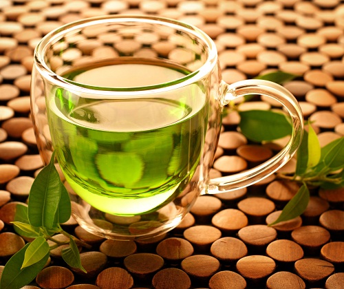 Cukrus, žalioji arbata ir medaus šveitiklis šveitimui