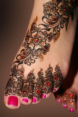 Pakistano nuotakos Mehndi už pėdas
