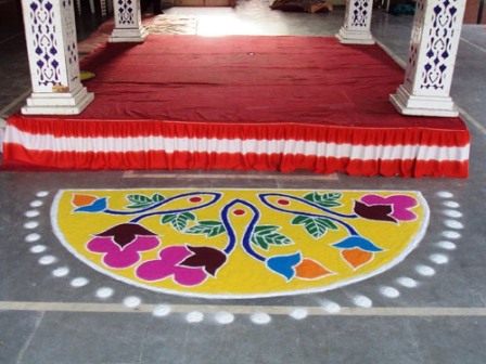 Yarı Daire Kolay Rangoli Tasarımları