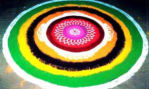 Farklı Renklerle Rangoli Tasarımları