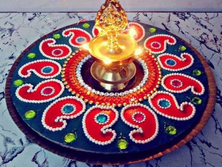 Tüm Durumlar için Harika Rangoli Tasarımı