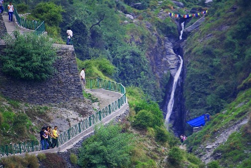 himachal pradesh'deki tepe istasyonları