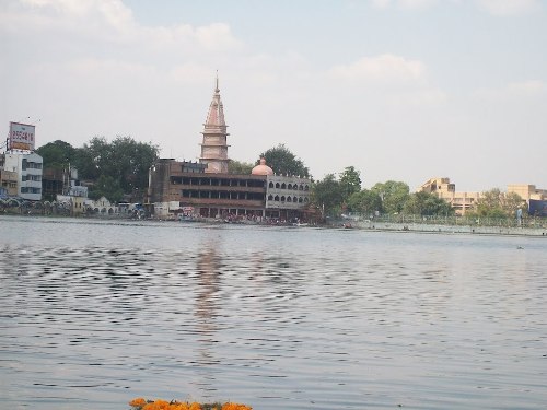 Khatla Pura šventykla