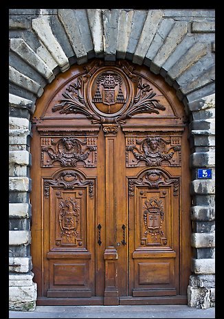 Istorinės medinės durys. Lionas, Prancūzija
