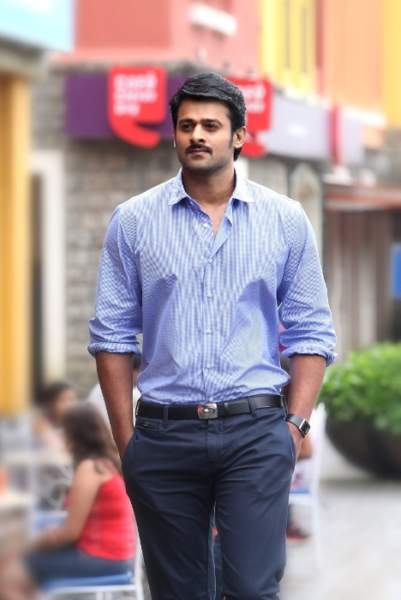 Prabhas su makiažu ir be jo 7