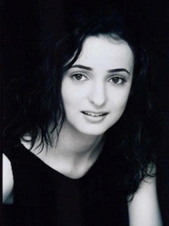 Makyajsız Sanaya Irani 3