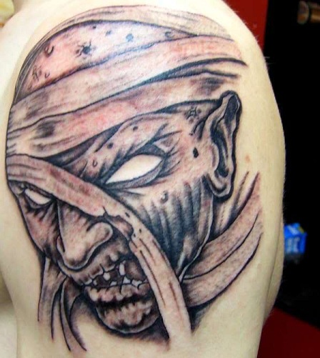 Baisus mumijos tatuiruotės dizainas