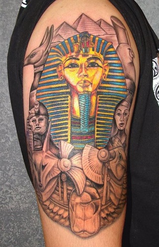Puikus mumijos tatuiruotės dizainas