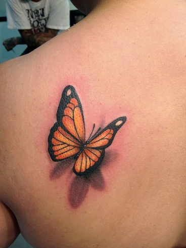 Oranžinė & amp; Juodojo drugelio 3D tatuiruotės dizainas