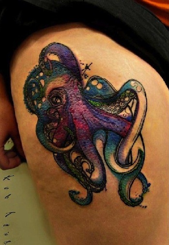 Vandens spalvos aštuonkojų tatuiruotės dizainas
