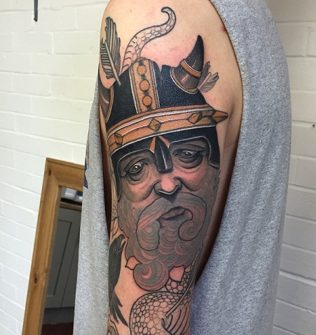 Juokingos vikingų tatuiruotės