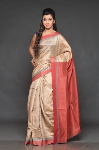 „Kosa Sarees“ kremo ir pomidorų spalvos „Kosa Silk Saree“