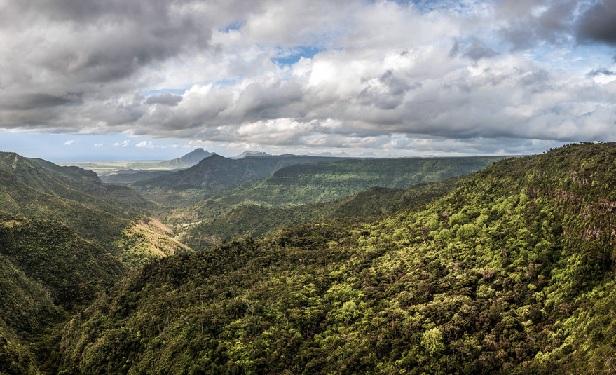 kara-nehir-geçitler-ulusal-park_mauritius-turist-yerler