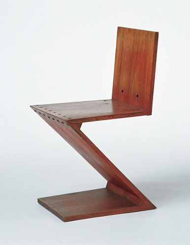 dizainerio medinė kėdė