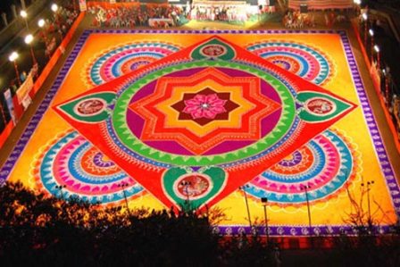 Durumlar İçin Büyük Rangoli Tasarımları